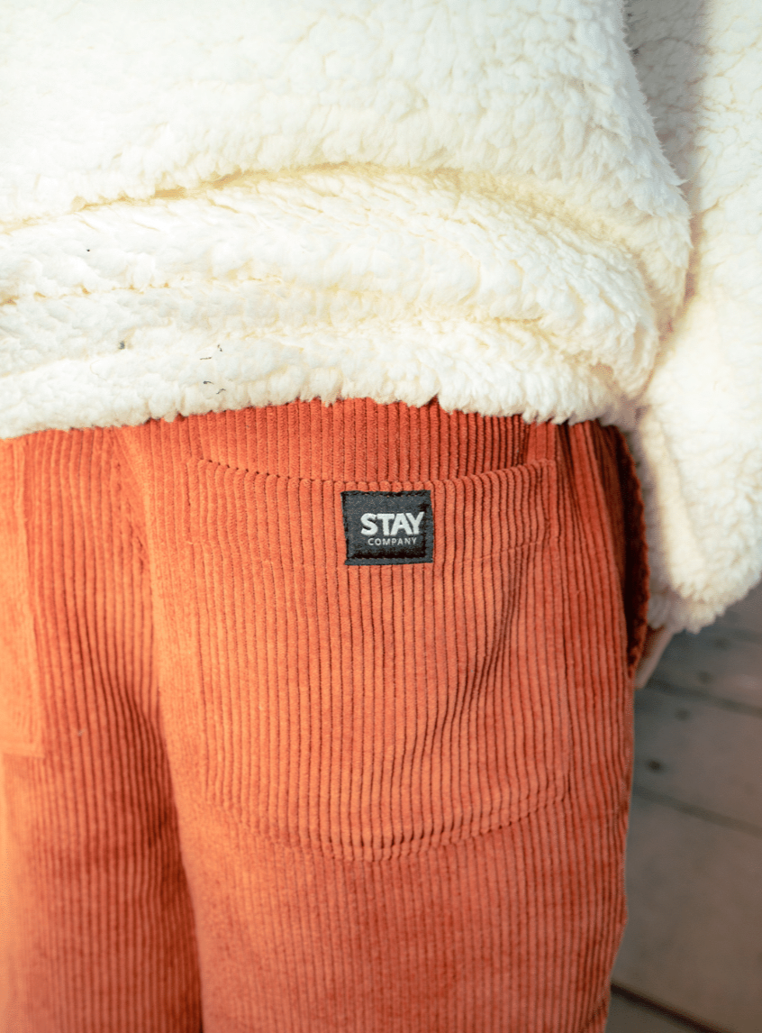 Stay Pants Cotelê (preta ou terracota)